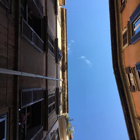 万神殿古老套房公寓 *