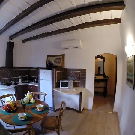 Pantheon Old Apartamento *